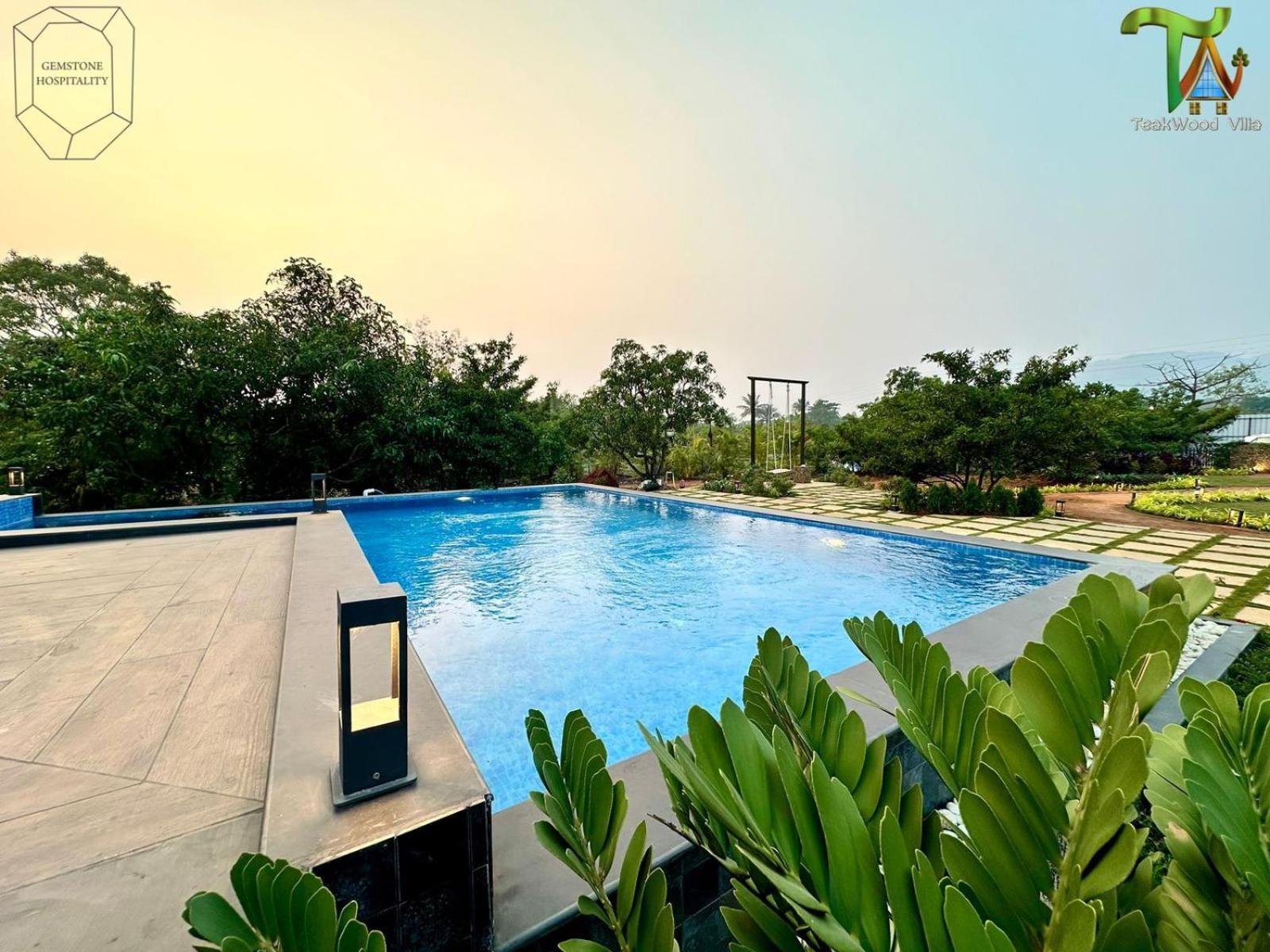 Luxurious 3Bhk W//Pool Teakwood Villa By Gemstone Hospitality 알리바그 외부 사진