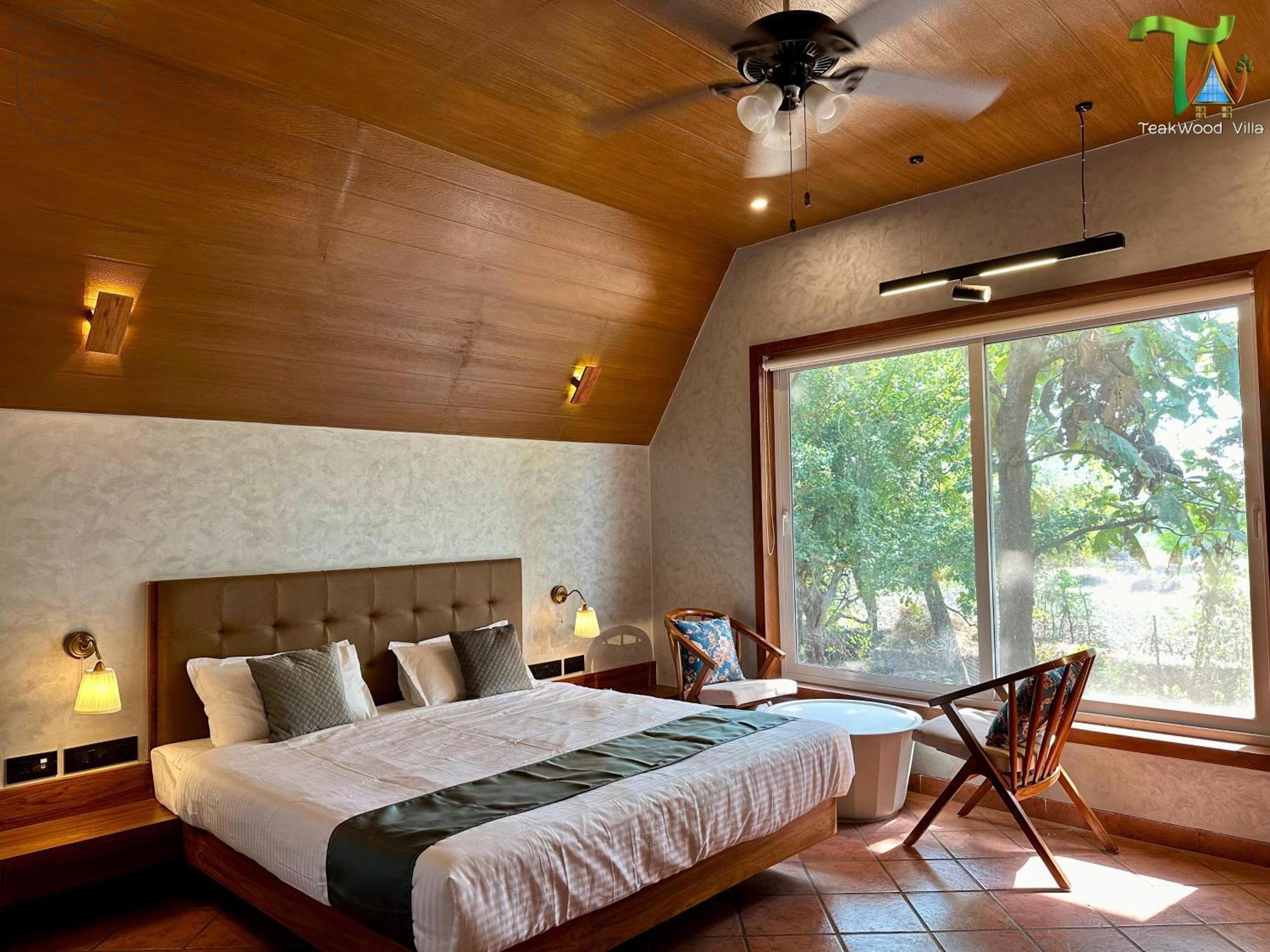 Luxurious 3Bhk W//Pool Teakwood Villa By Gemstone Hospitality 알리바그 외부 사진